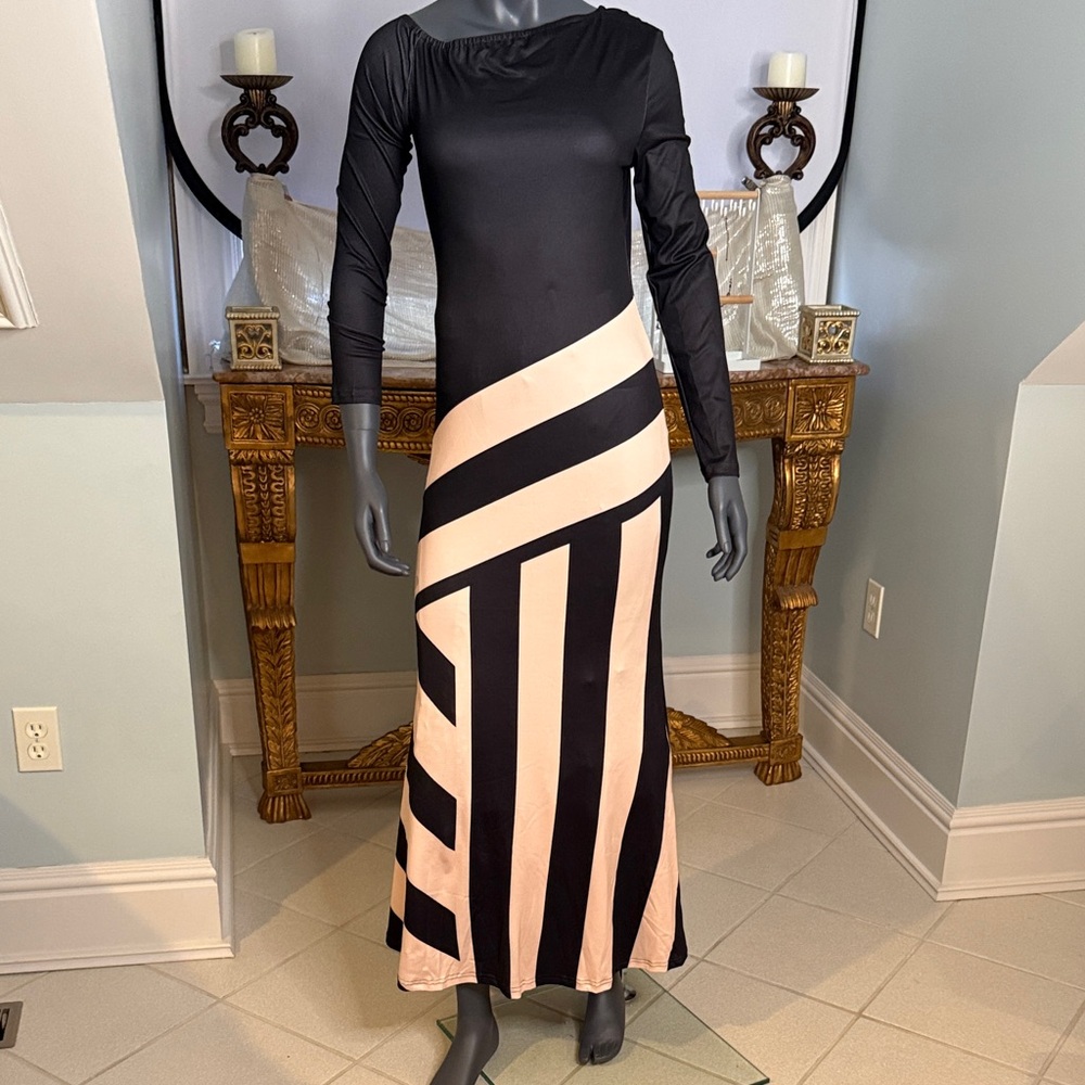 Black and Cream Long Sleeve Maxi Dress